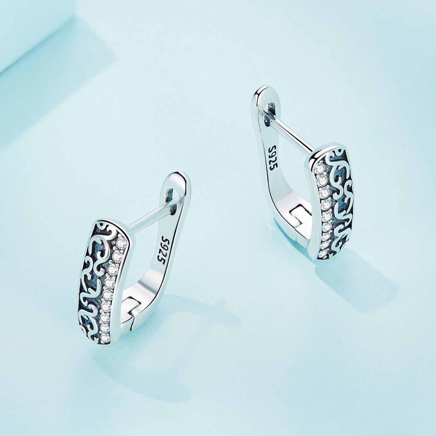 925 Sterling Silver Earrings with Pavé Setting CZ - 1.3m x 0.5m for Women