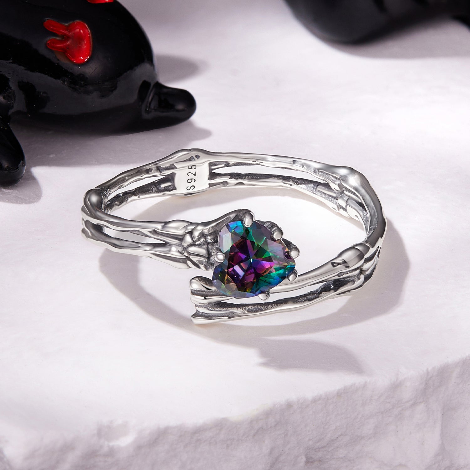 925 Sterling Silver Ring with Heart Design, 0.55cm Heart Size, Women’s Jewelry