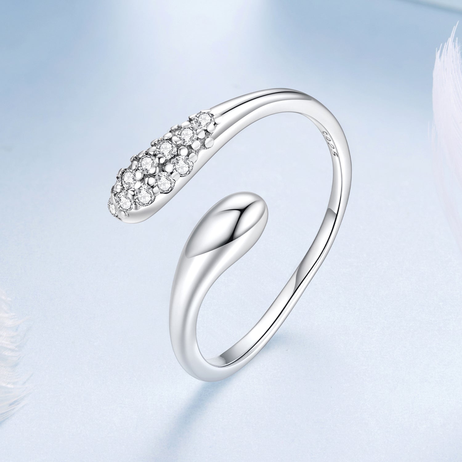 925 Sterling Silver Oxidized Pavé Setting CZ Ring