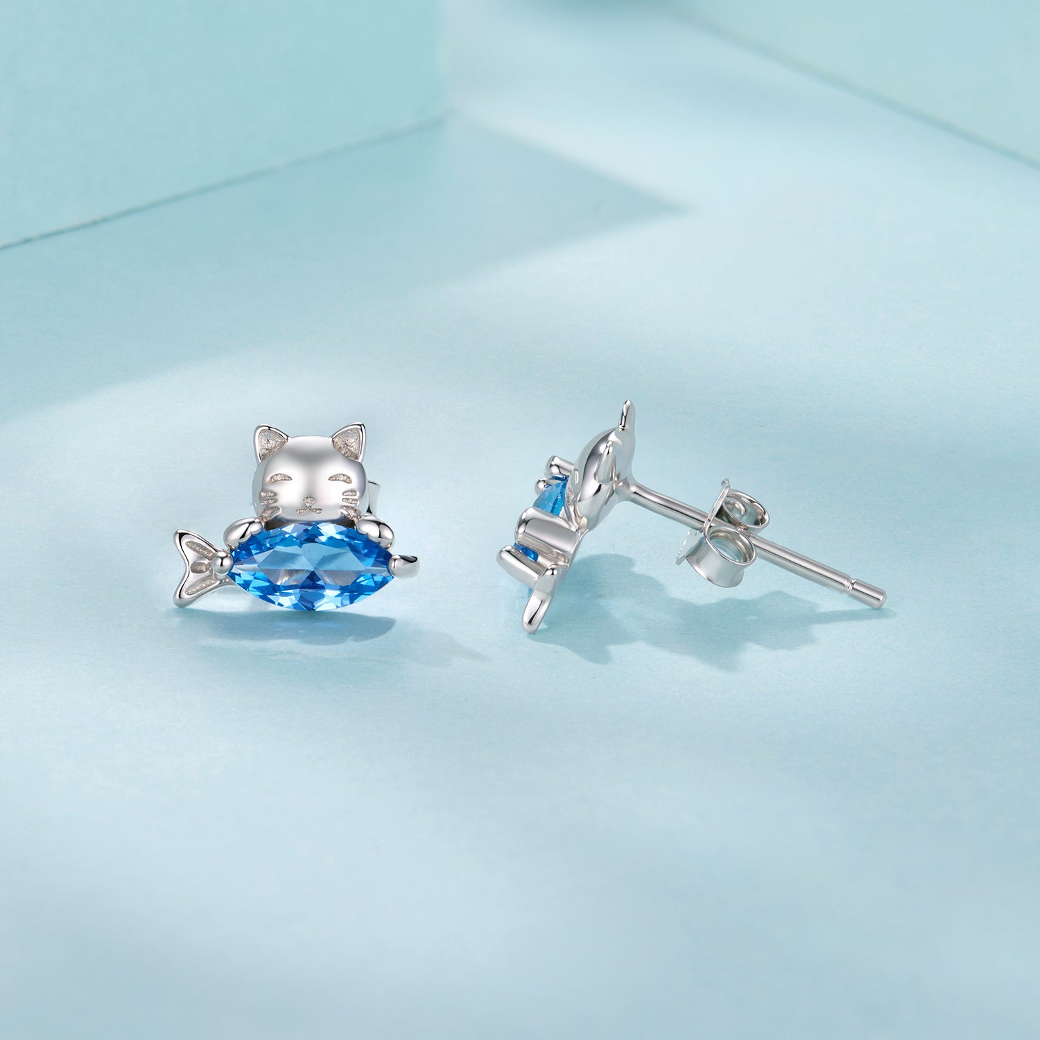 925 Sterling Silver 0.8cm White Gold Plated CZ Earrings for Women