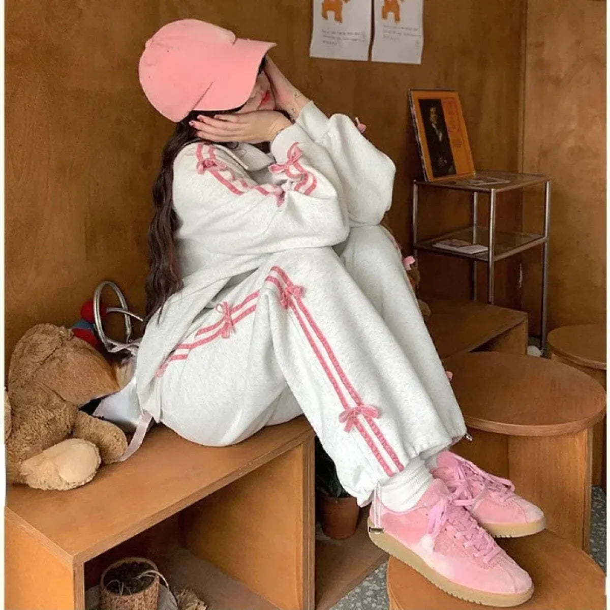Kawaii Bow Tracksuit – Striped Sweatshirt & Casual Pants