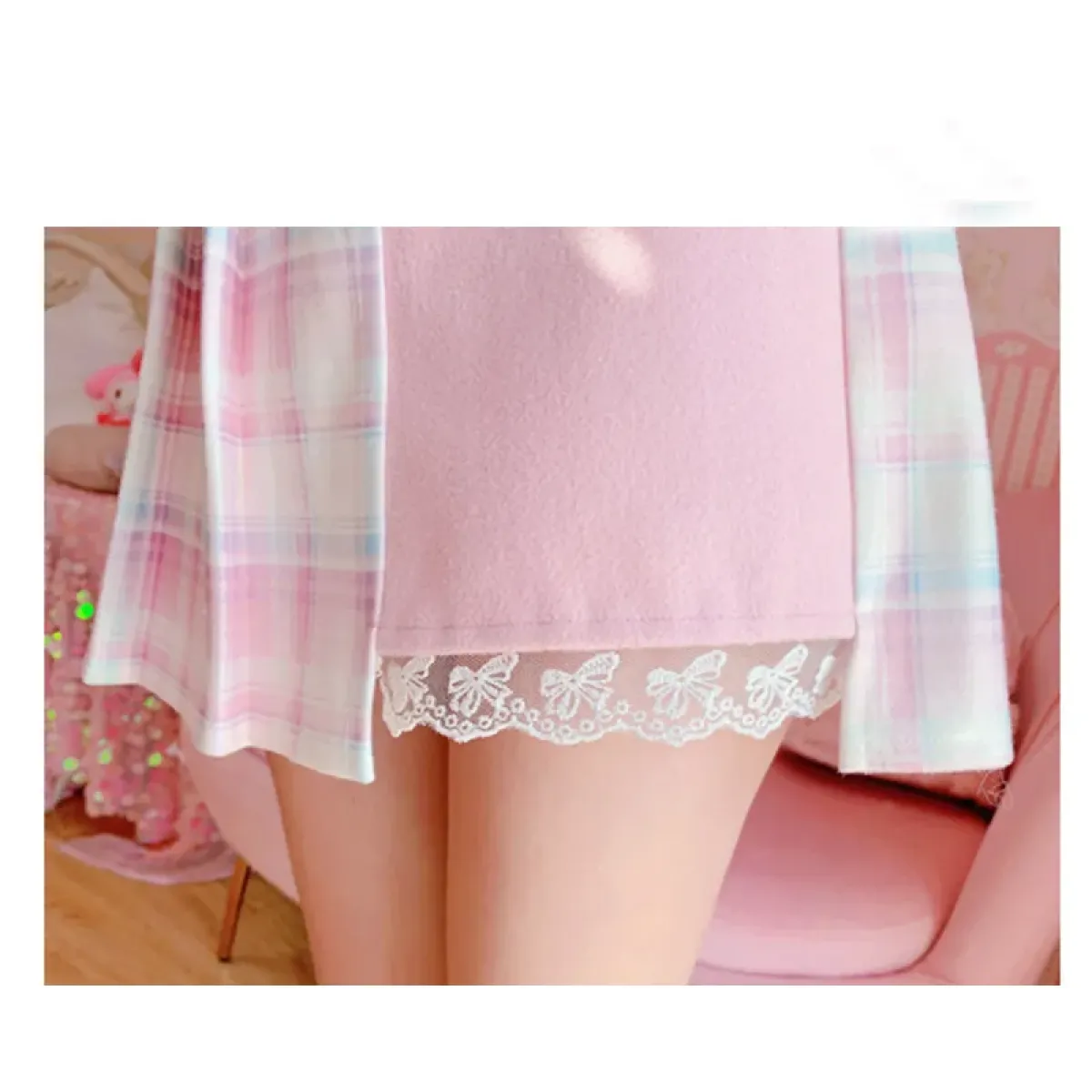 Kawaii Winter Wonderland: High-Waist Plaid Mini Skirt