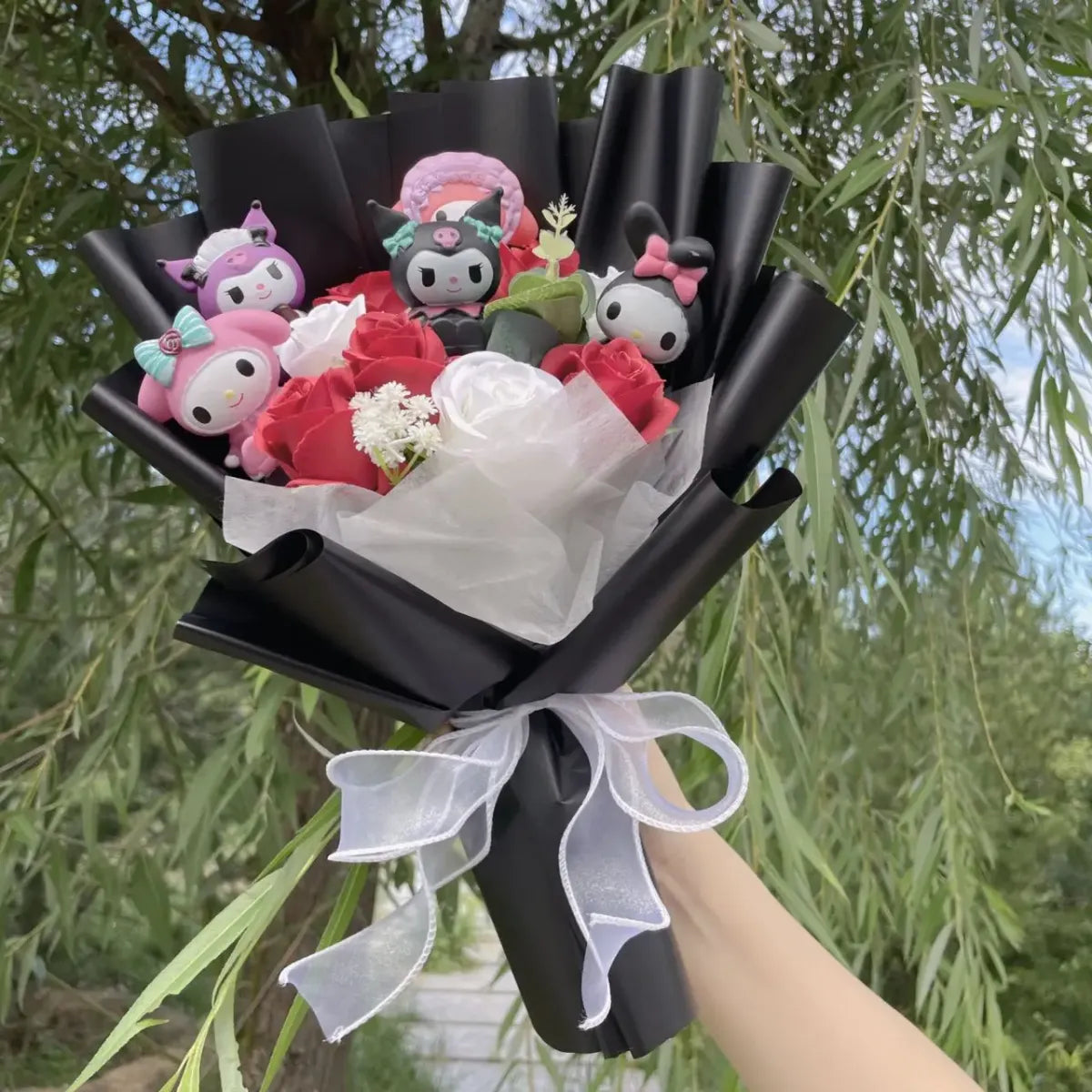 Hello Kitty Sanrio Character Bouquet – Kawaii Gift for Valentine’s, Birthday