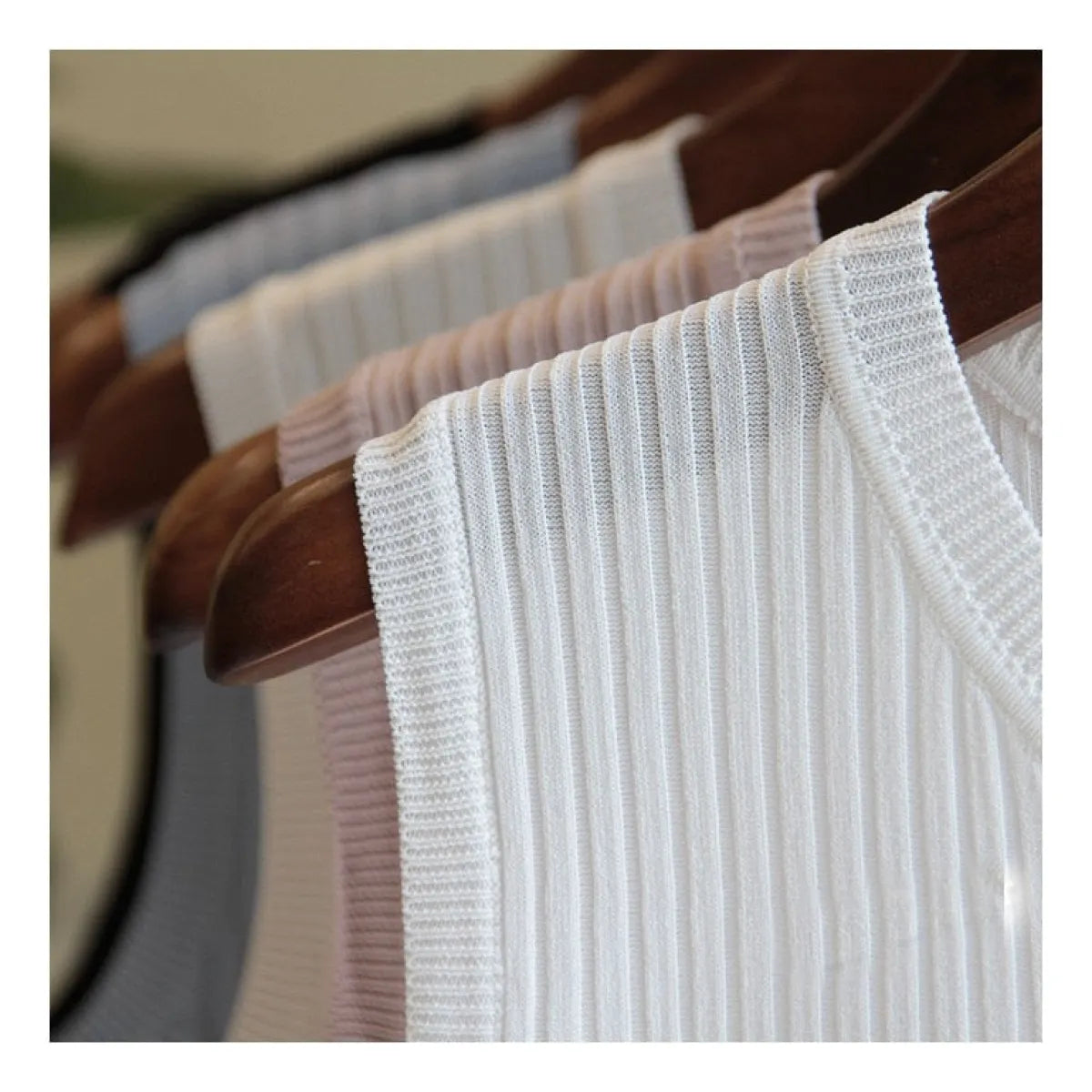 Knitted O-Neck Shirts