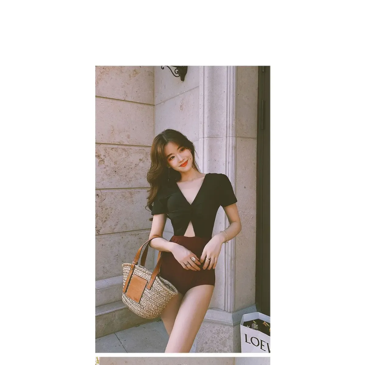 One-Piece Swimsuit – V-Neck Twist Front Cutout Design