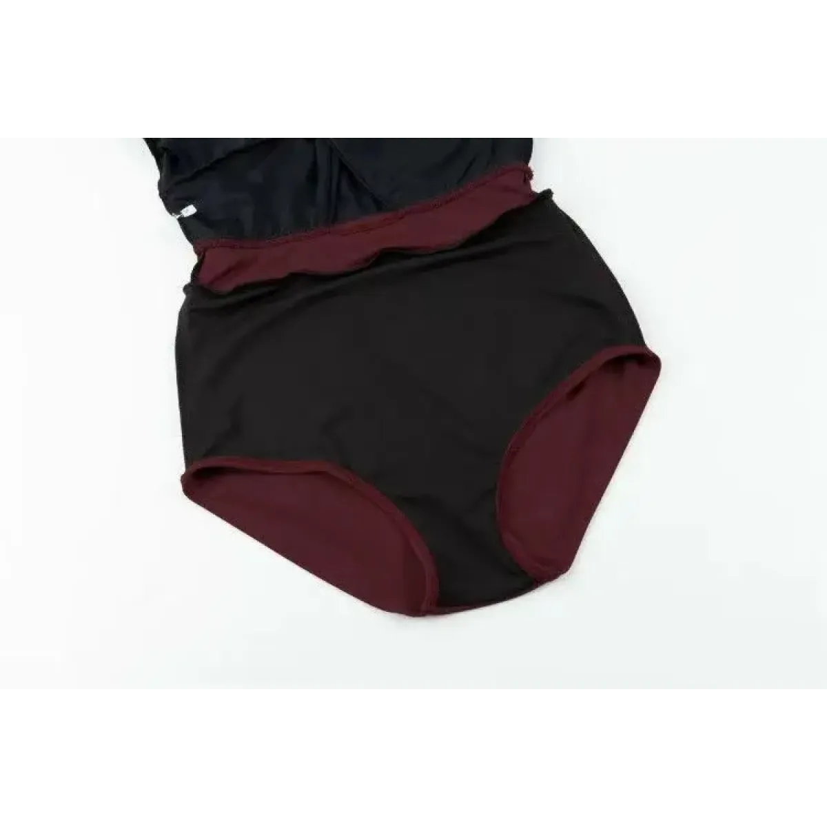 One-Piece Swimsuit – V-Neck Twist Front Cutout Design