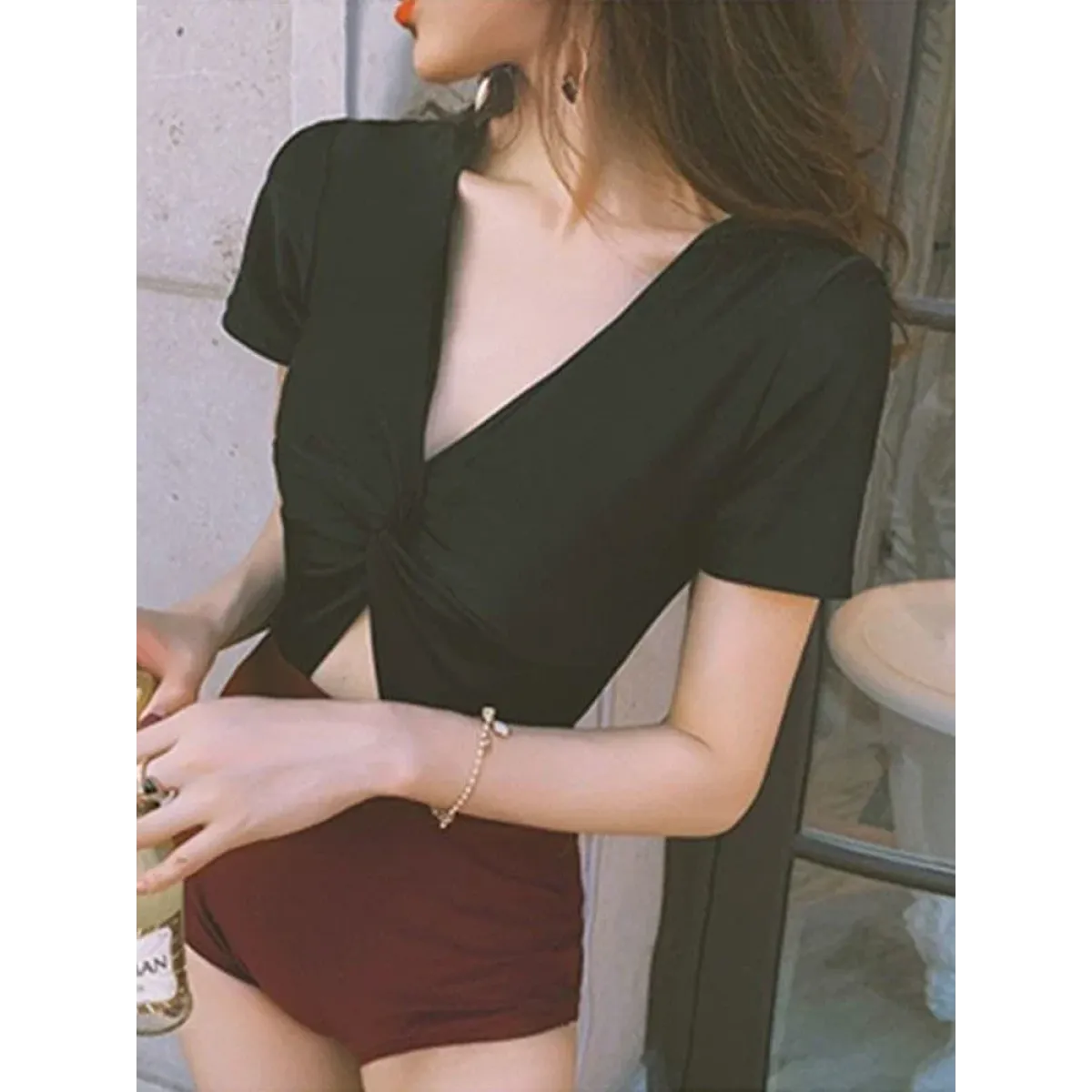 One-Piece Swimsuit – V-Neck Twist Front Cutout Design