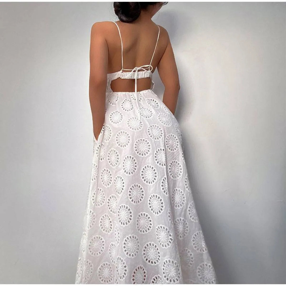 Sexy Backless Lace Dress