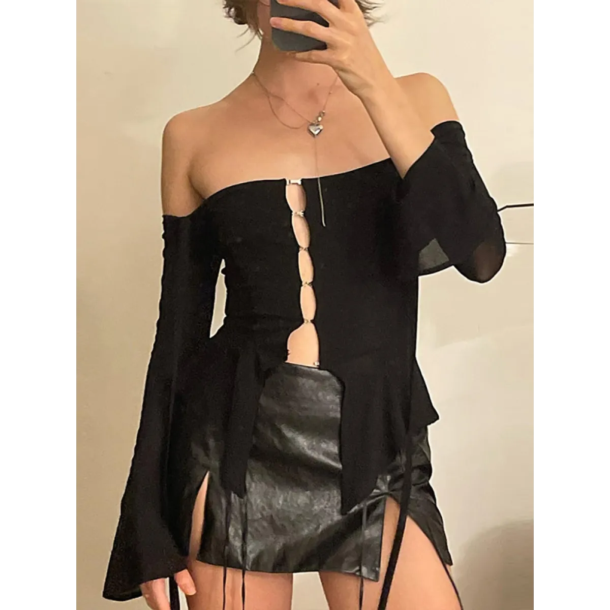 Off Shoulder Long Sleeve T-shirts