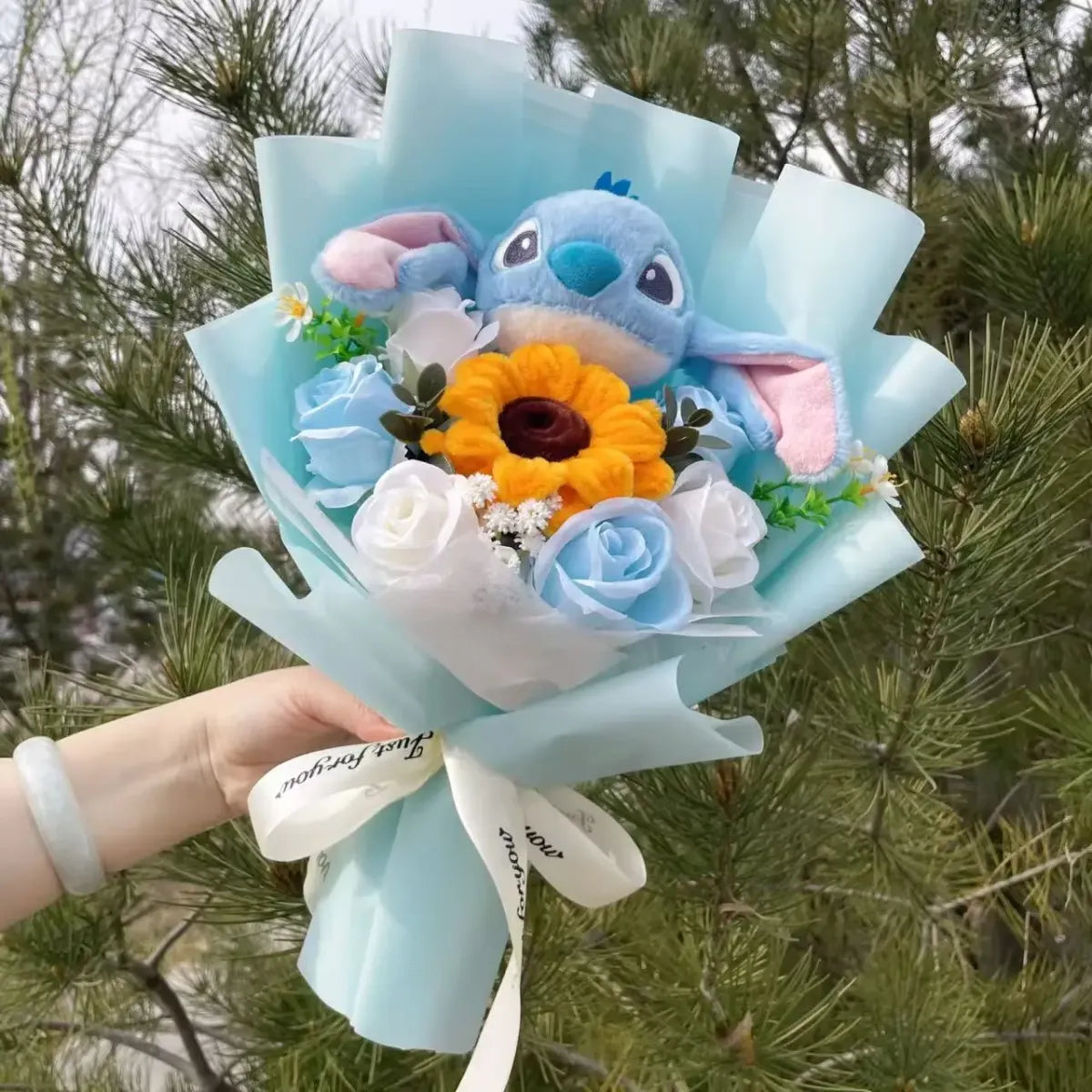 Kawaii Stitch Plush Bouquet – Crochet Flowers Graduation & Valentine Gift