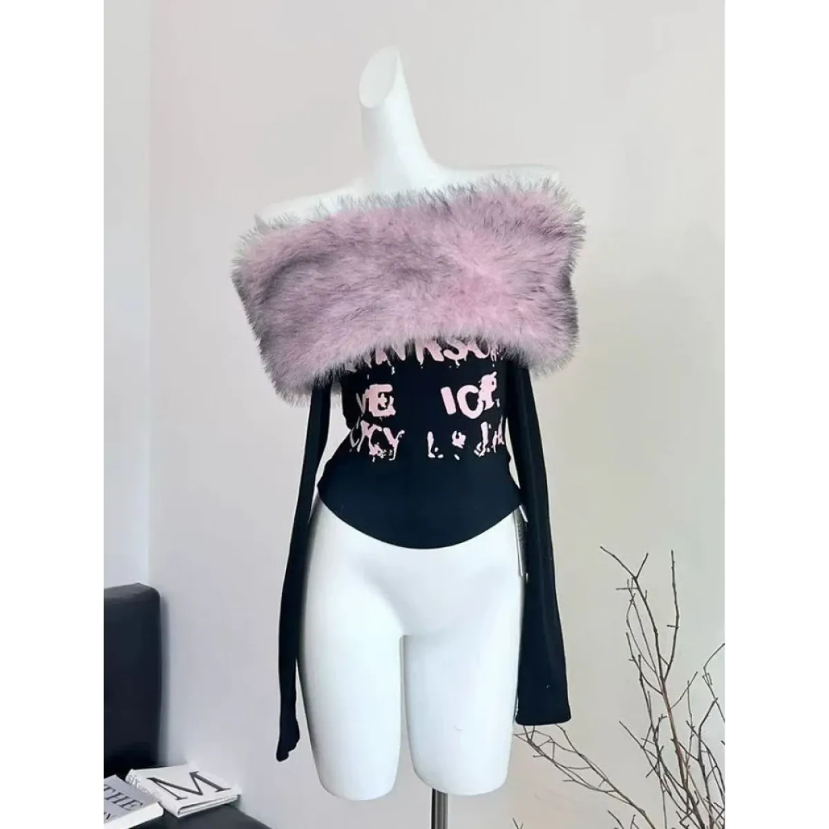 Off-Shoulder Fur Trim Top – Vintage Y2K Aesthetic