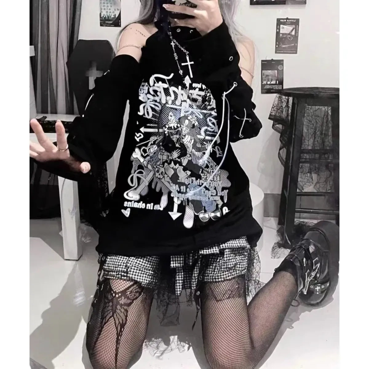 Off-Shoulder Gothic Harajuku Shirt – Y2K Punk Aesthetic