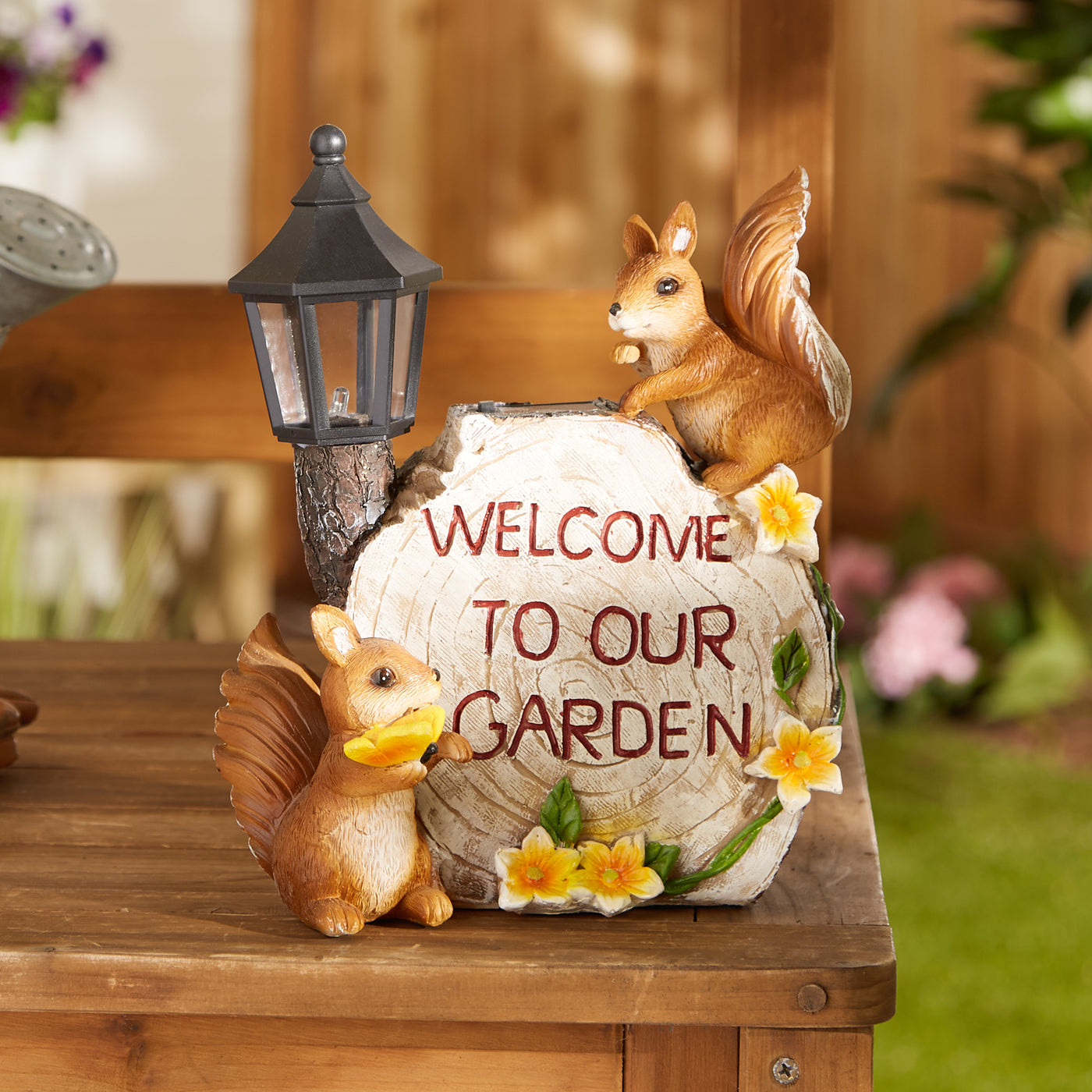SOLAR WELCOME TO OUR GARDEN SQUIRRELS